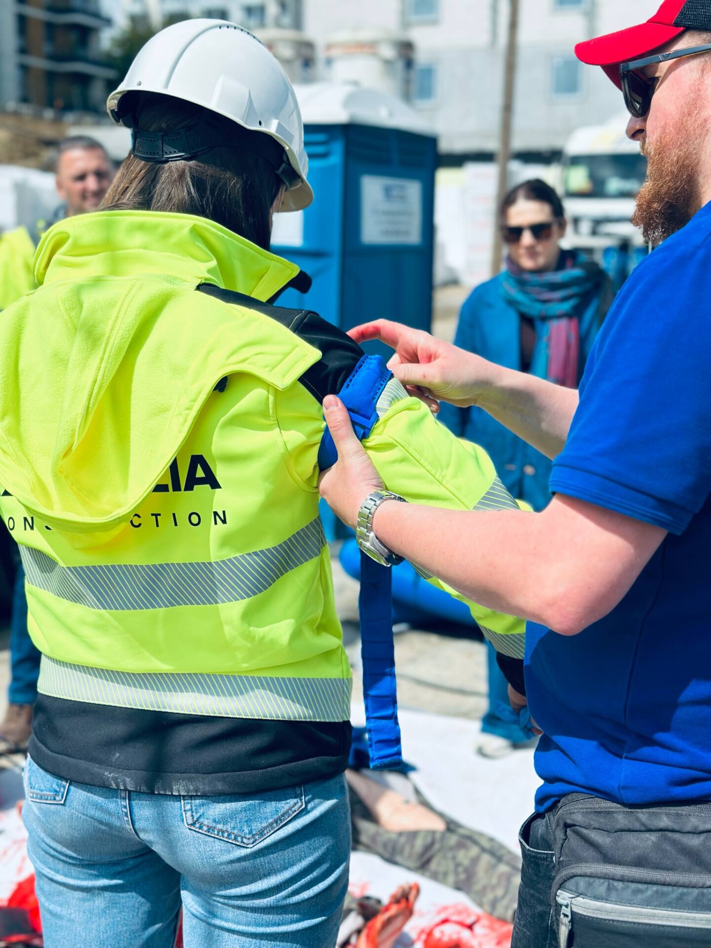 Ćwiczenia praktyczne z pierwszej pomocy — fantom QCPR